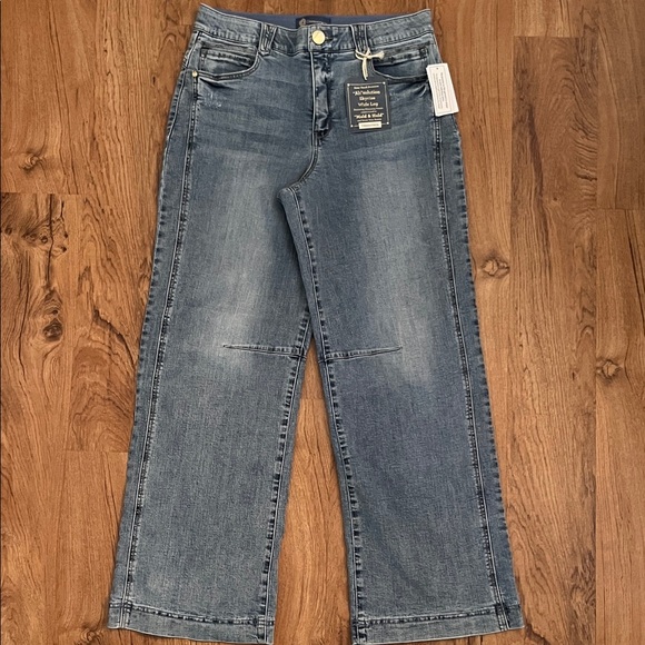 NWT Democracy Ab Solution Skyrise Round Up Wide Leg Jeans with Double Side Seam - Picture 1 of 15